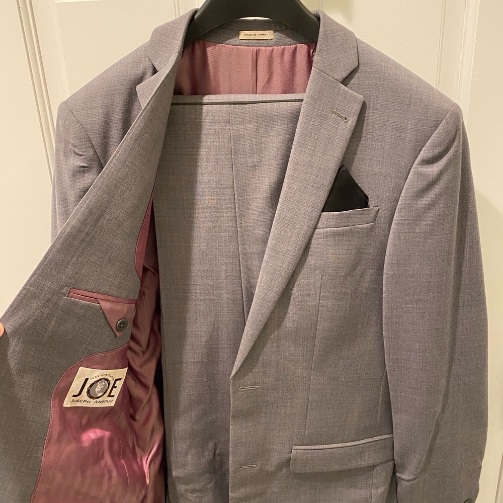 Joseph Abboud grey suit complete set, 36R
